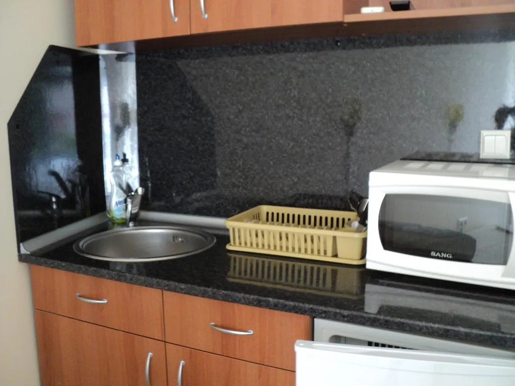 Meni Apartments And Guest Rooms Sozopol Homestay